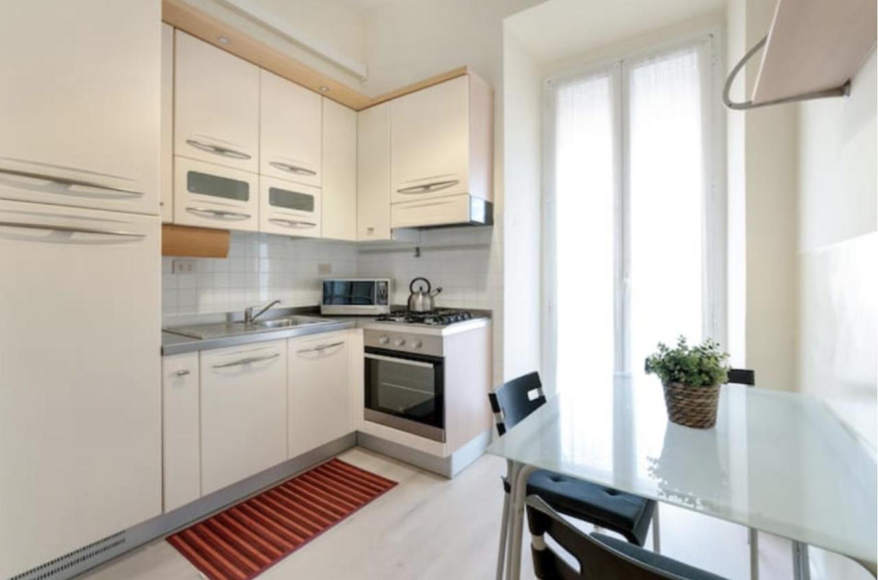 Sunny Flat In Elegant Building Close To Colosseum Rome Bagian luar foto